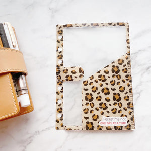 FD10 - A6 Rings - Leopard Tri-Fold folder for sticky notes and page flags