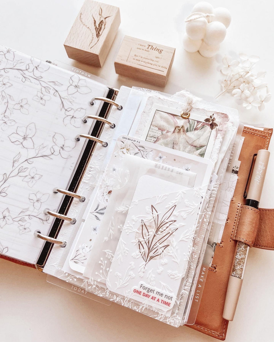 FD26 - FCC Rings - White-print Floral Tri-Fold folder for sticky notes ...
