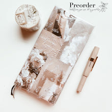 Load image into Gallery viewer, PREORDER - JD107F - Hobonichi Weeks Regular/Mega - White-Print Floral Clear Cover with pockets