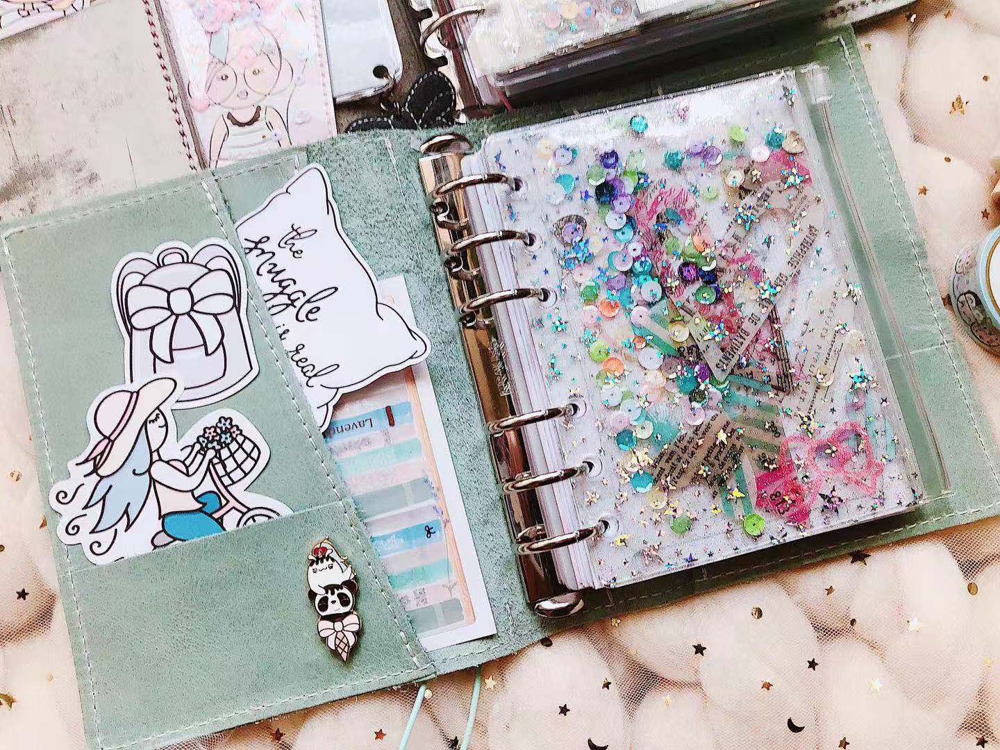 JD18 B6 Rings (Kikki K) Star Glitter Dashboard with Zipper